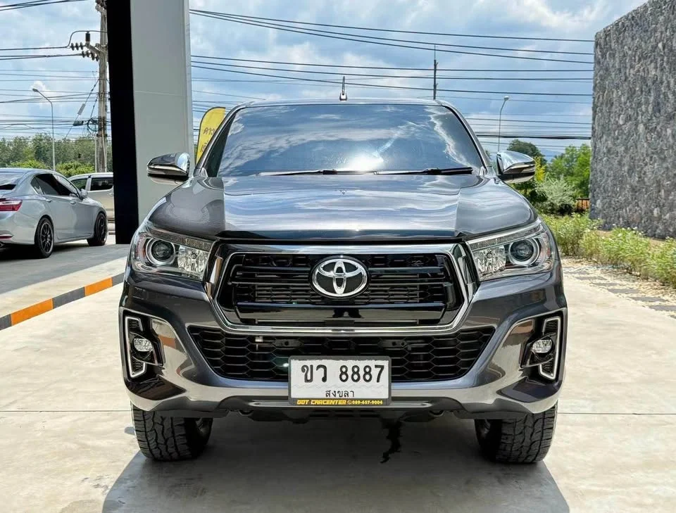 2020 Toyota Hilux VIII 3