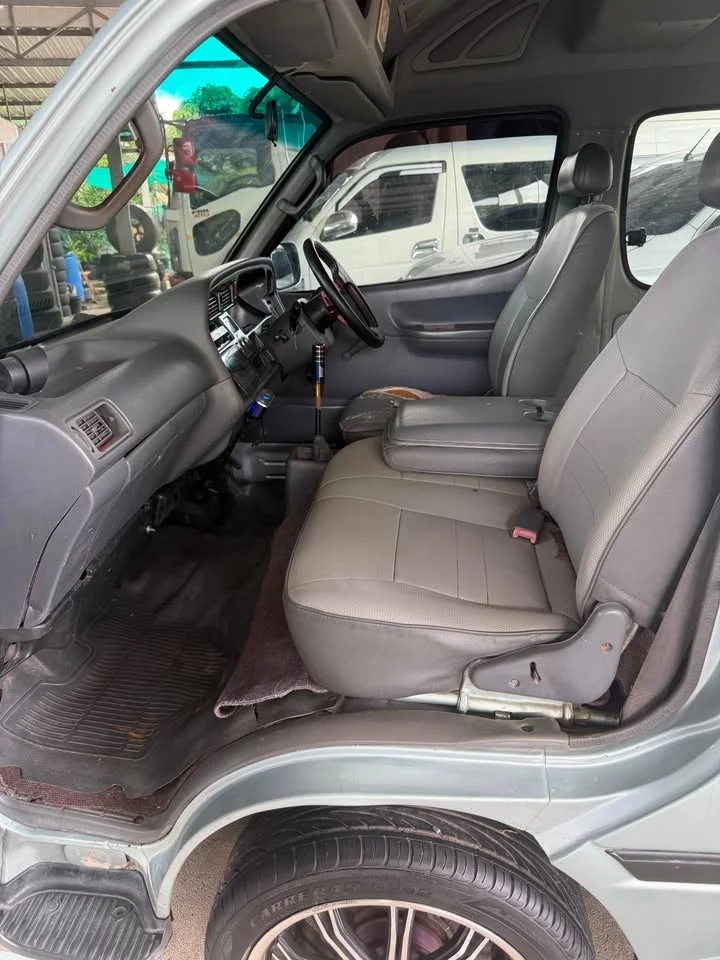 1999 Toyota Commuter IV (H100) 2