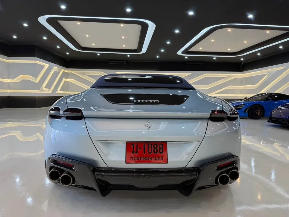 2025 Ferrari SF90 Stradale 3