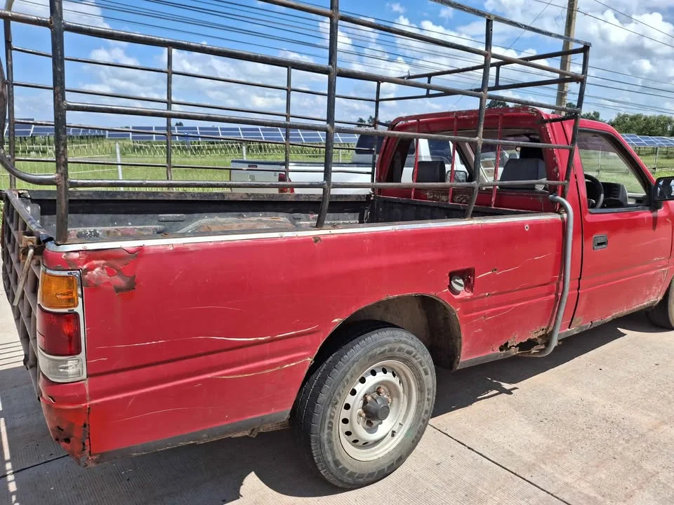 1997 Isuzu TFR III 3