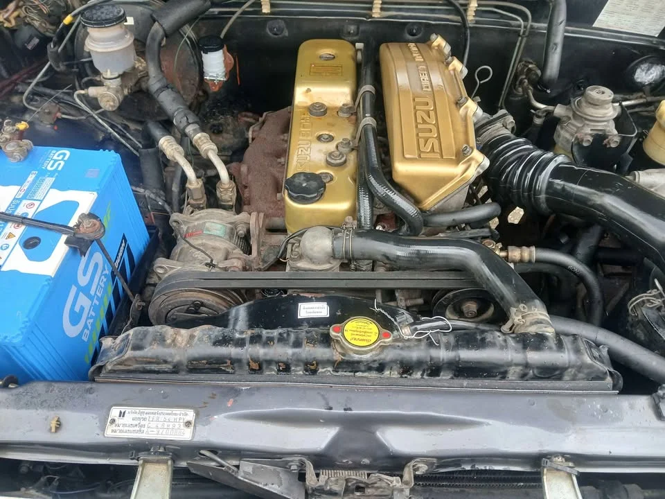 1993 Isuzu TFR III 3