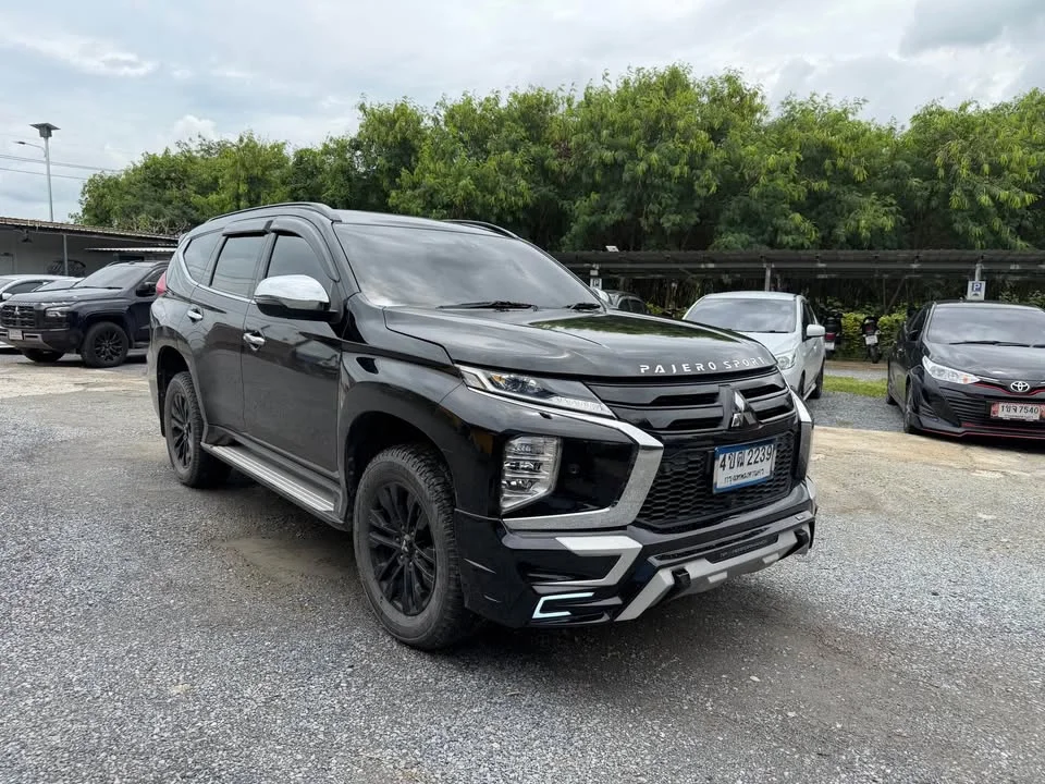 2023 Mitsubishi Pajero Sport III 2
