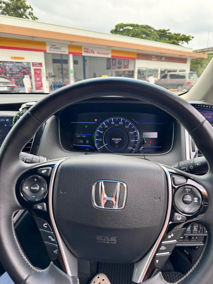 2019 Honda Odyssey V 2