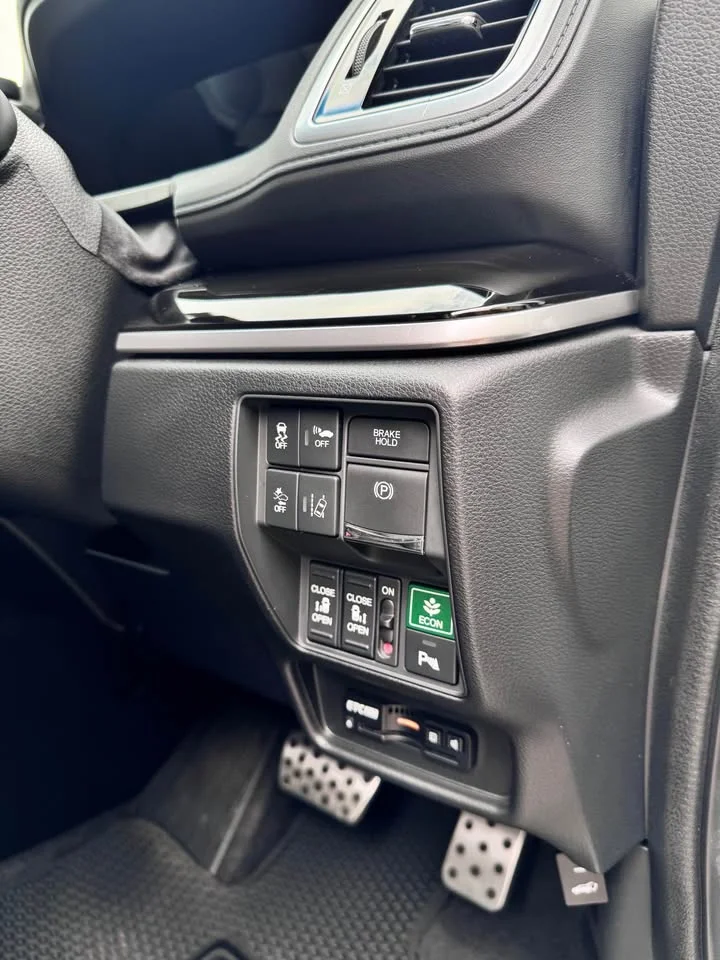 2019 Honda Odyssey V 3
