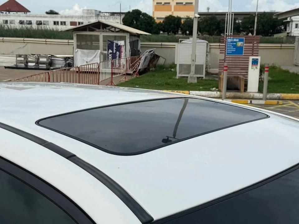 2004 Lexus RX II 2