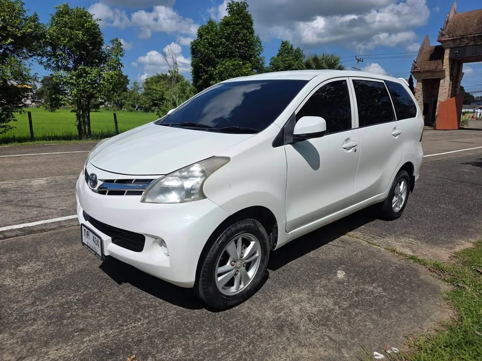 2012 Toyota Avanza II 2