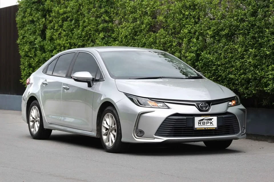 2020 Toyota Corolla Altis XII (E210) 3