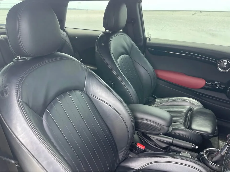 2015 Mini Hatch  III 2