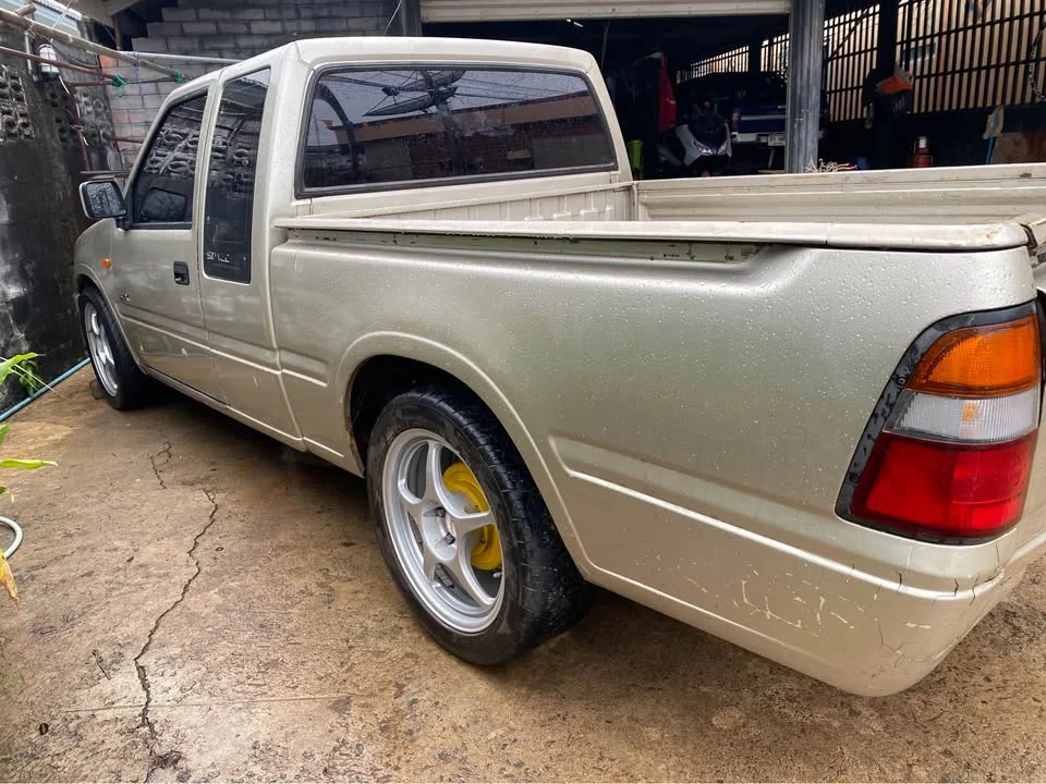 1999 Isuzu Faster Dragon Eyes III 3