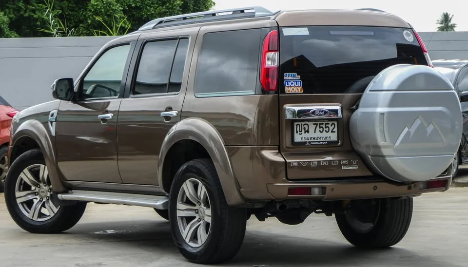 2011 Ford Everest I 2