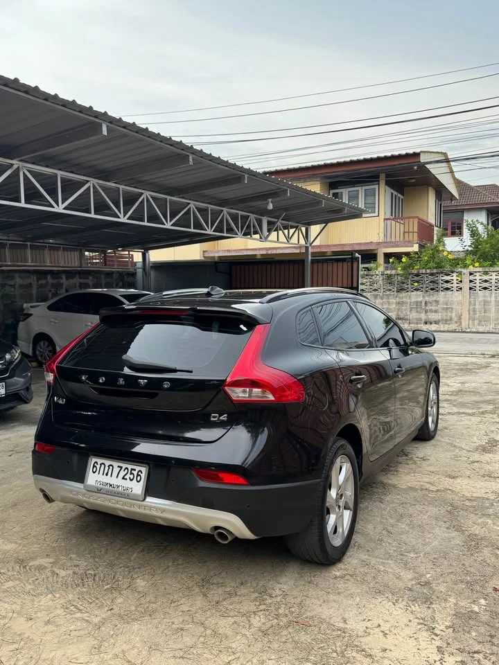 2017 Volvo V40 II 2