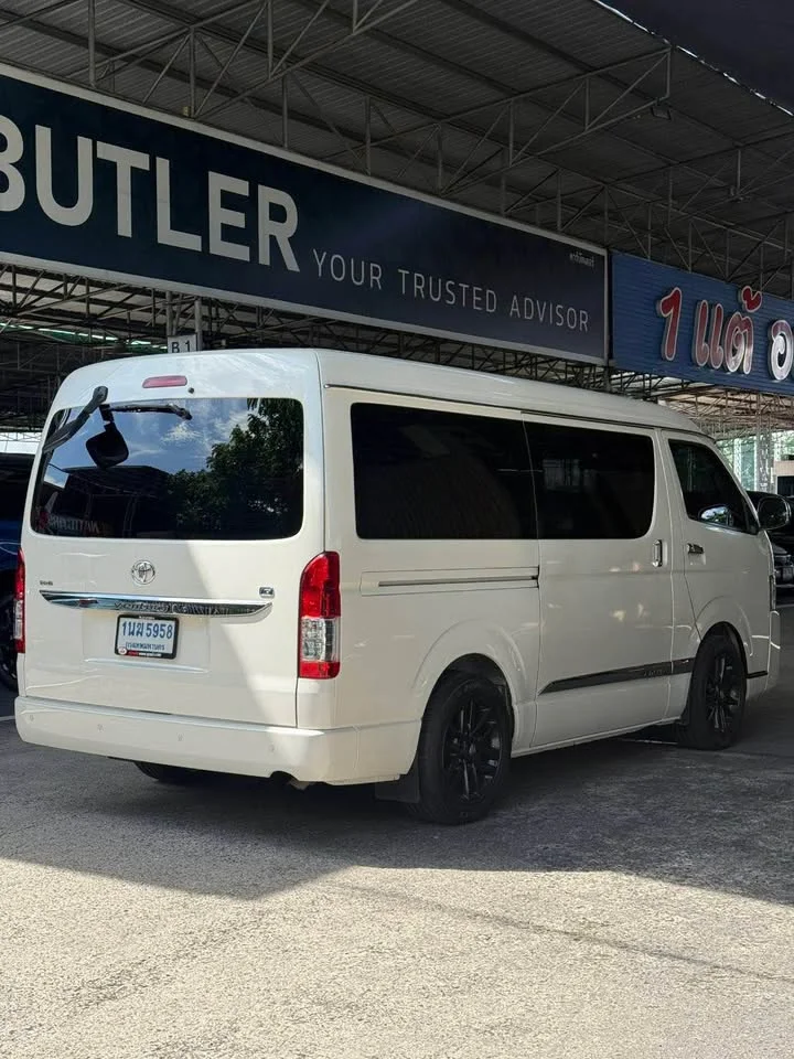 2018 Toyota Commuter V (H200) 2