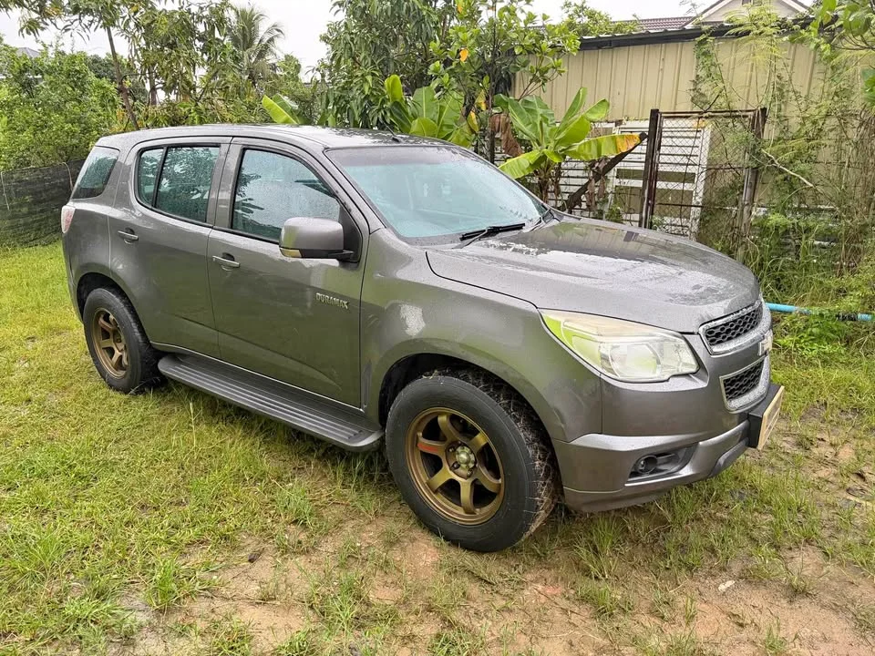 2015 Chevrolet TrailBlazer II 2