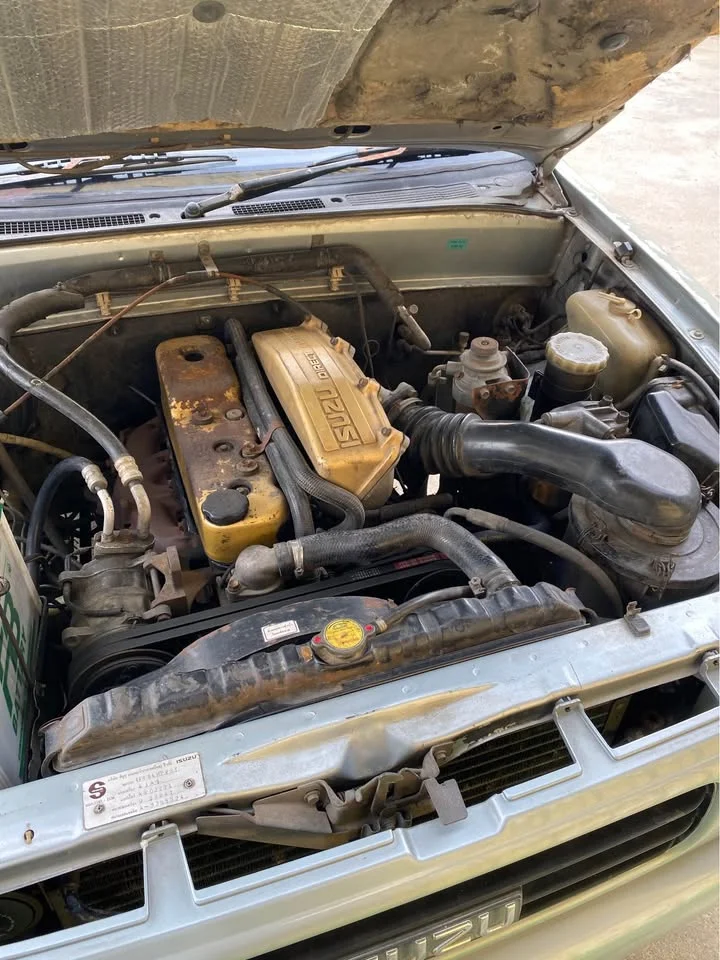 1995 Isuzu TFR III 2