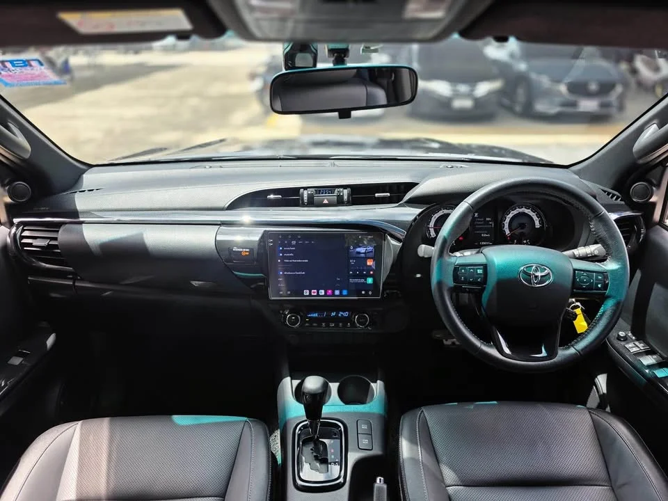 2019 Toyota Hilux VIII 3