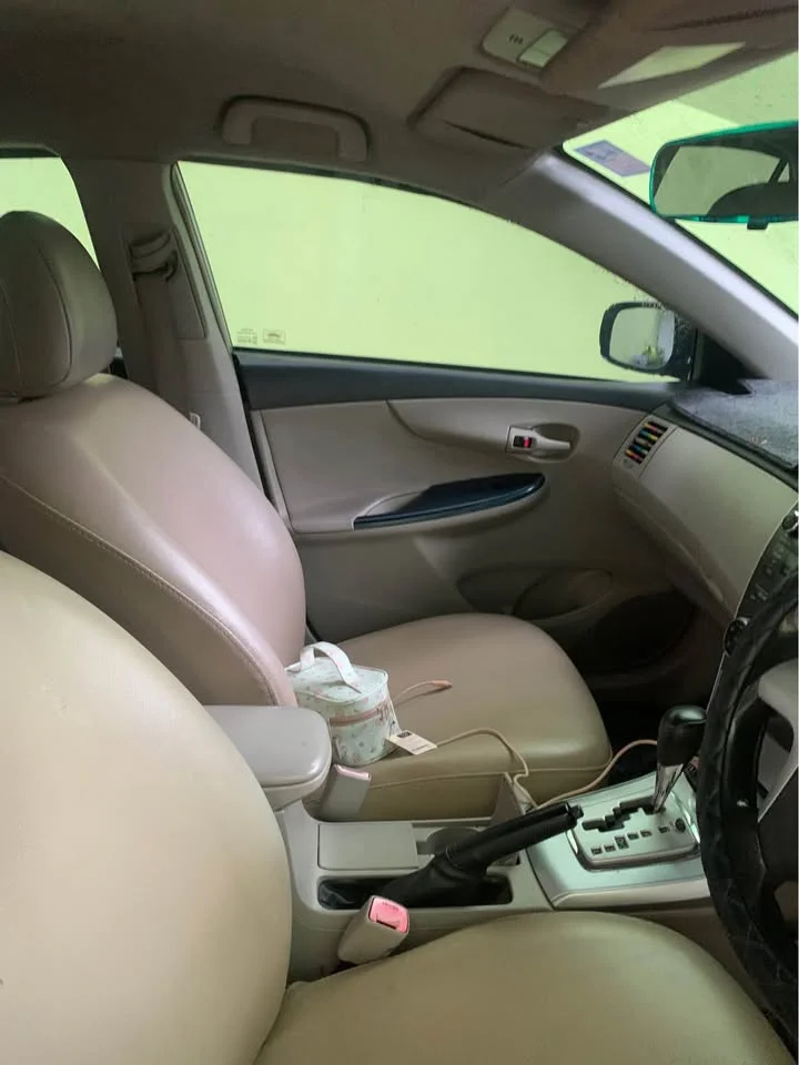 2013 Toyota Corolla Altis X (E140) 3