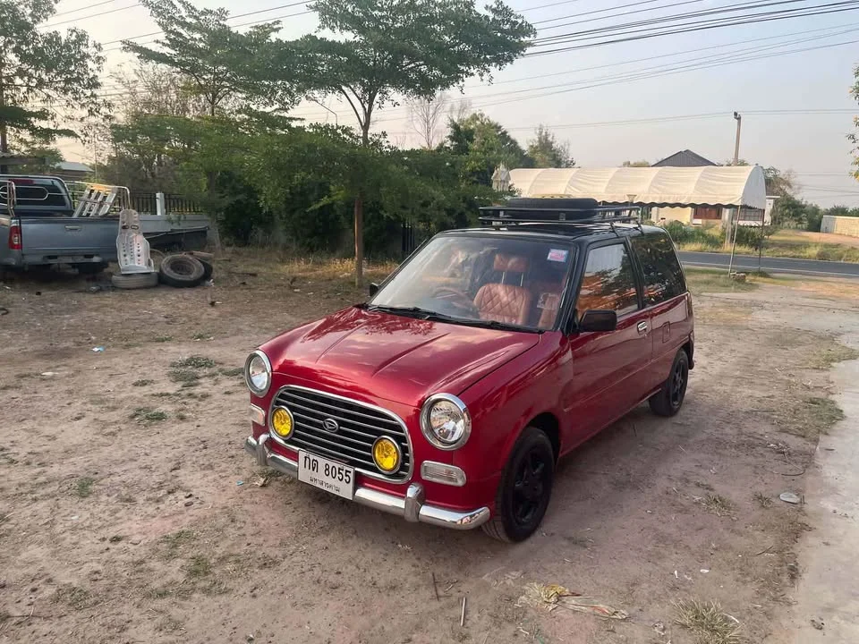1994 Daihatsu Mira Gino L700 3