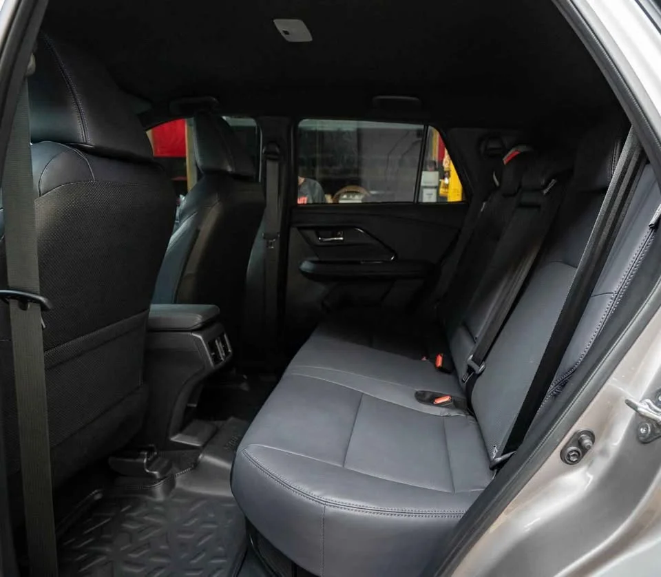 2025 Toyota Yaris Cross AC200 2