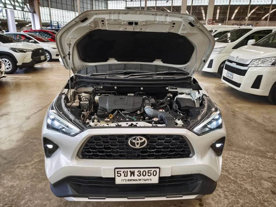 2024 Toyota Yaris Cross AC200 2