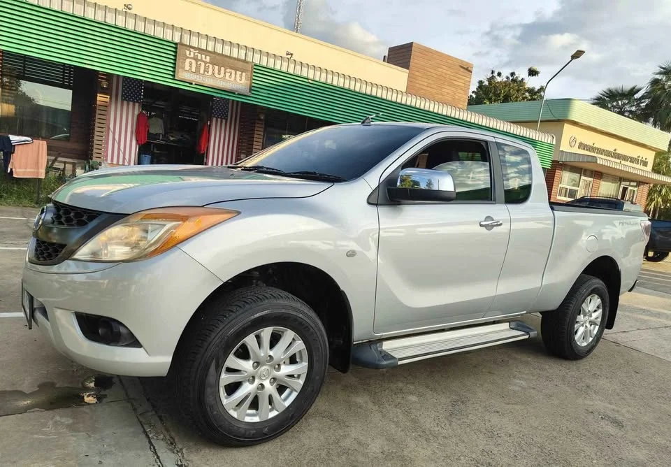 2013 Mazda BT-Series II 3