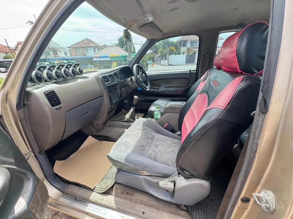 2004 Toyota Hilux Tiger VI 3