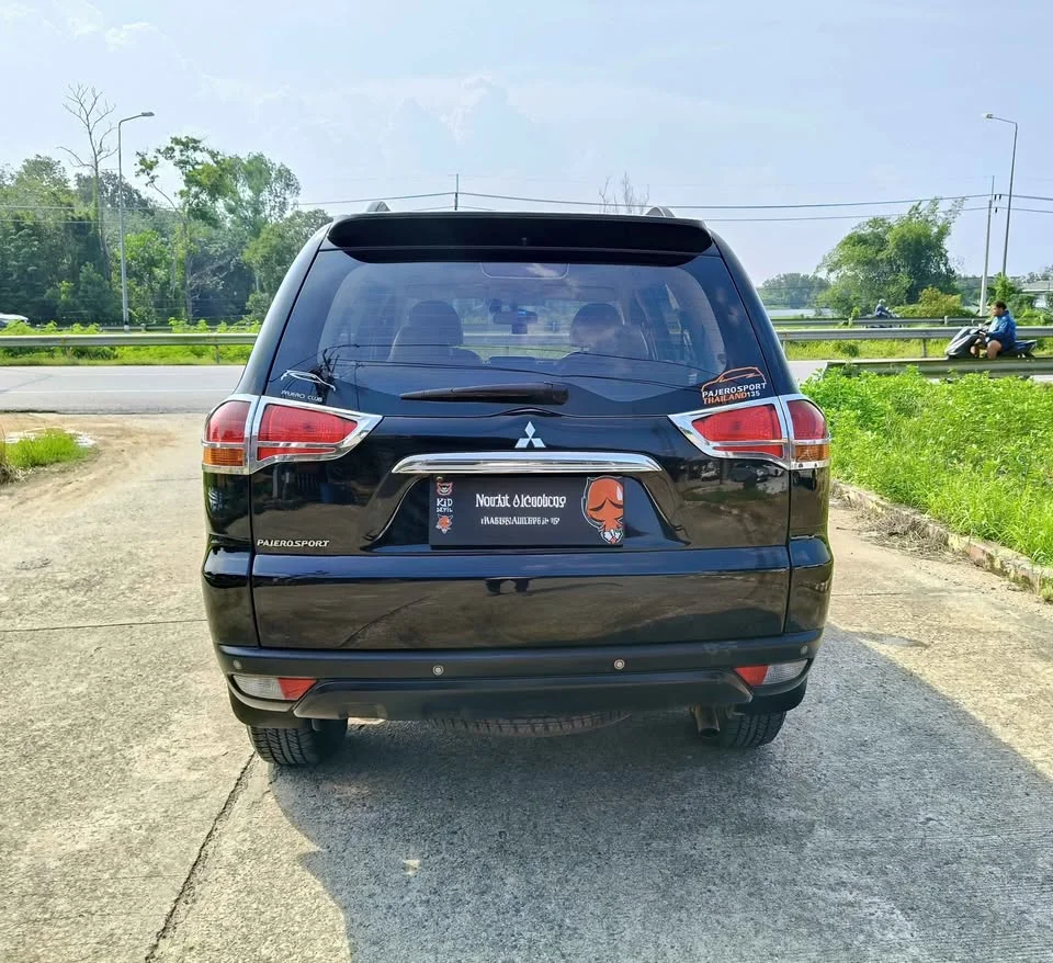 2012 Mitsubishi Pajero Sport II 3