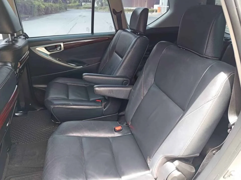2016 Toyota Innova II 2