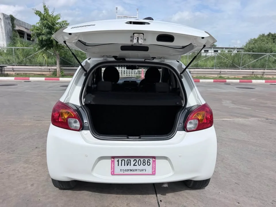 2013 Mitsubishi Mirage VI 3