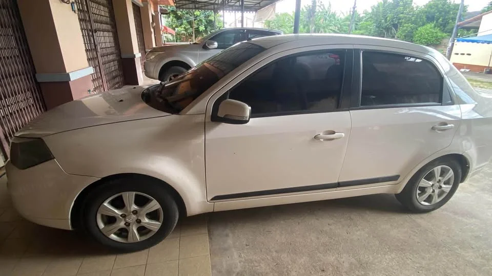 2011 Proton Saga II 3
