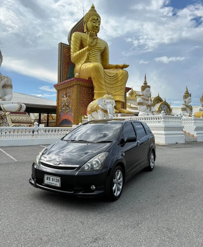 2006 Toyota Wish I 3