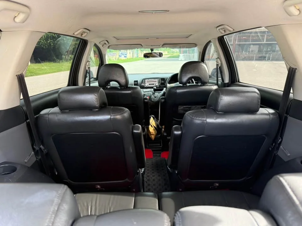 2006 Toyota Wish I 2