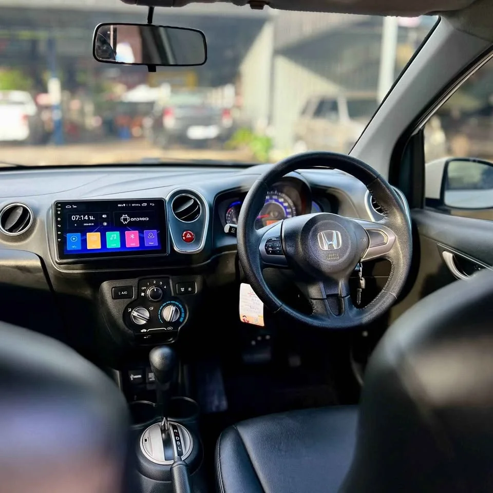 2015 Honda Mobilio II 3