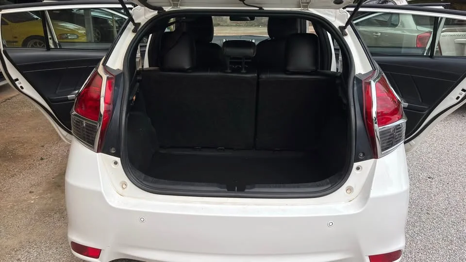 2015 Toyota Yaris III 3