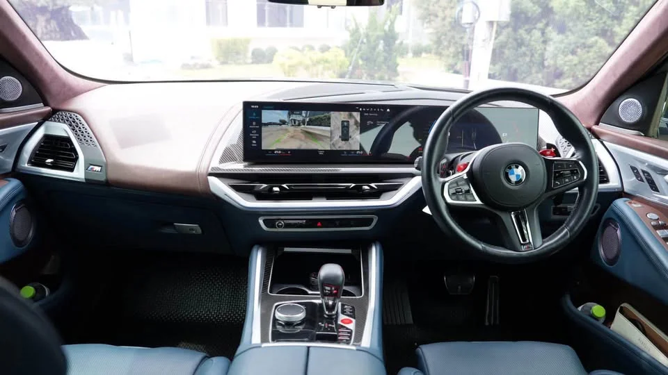 2023 BMW XM G09 2