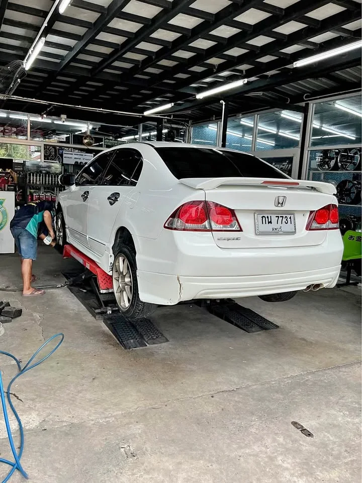 2009 Honda Civic VIII 2