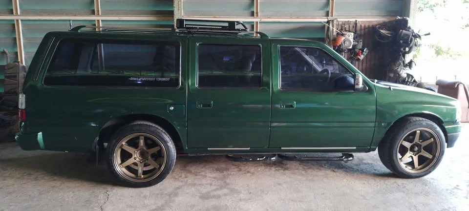 1996 Isuzu TFR III 3