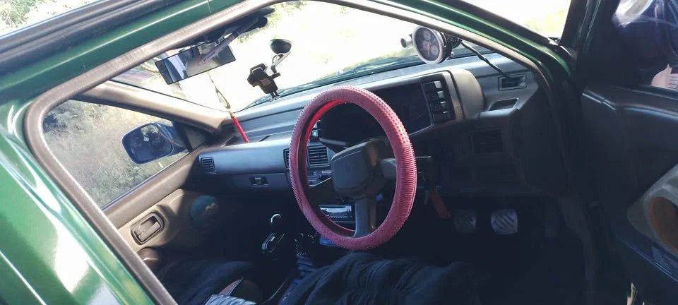 1996 Isuzu TFR III 2