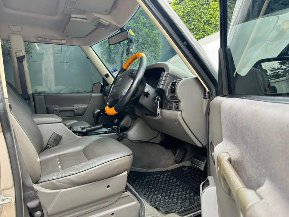 2002 Land Rover Discovery I Series II 3