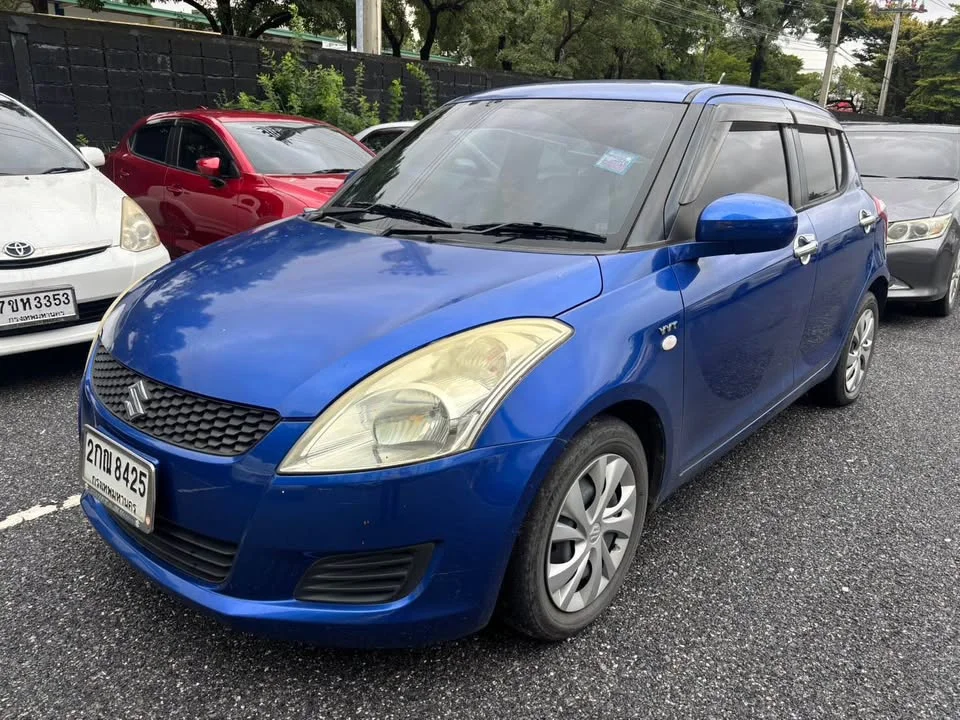 2013 Suzuki Swift II 3