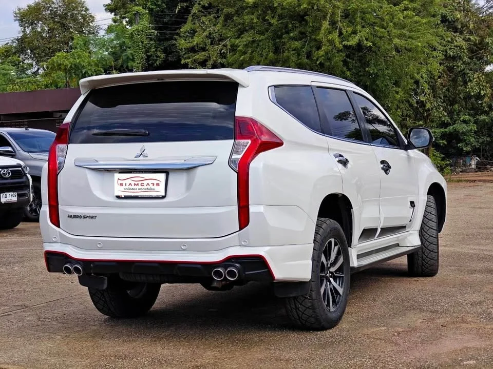 2016 Mitsubishi Pajero Sport III 3