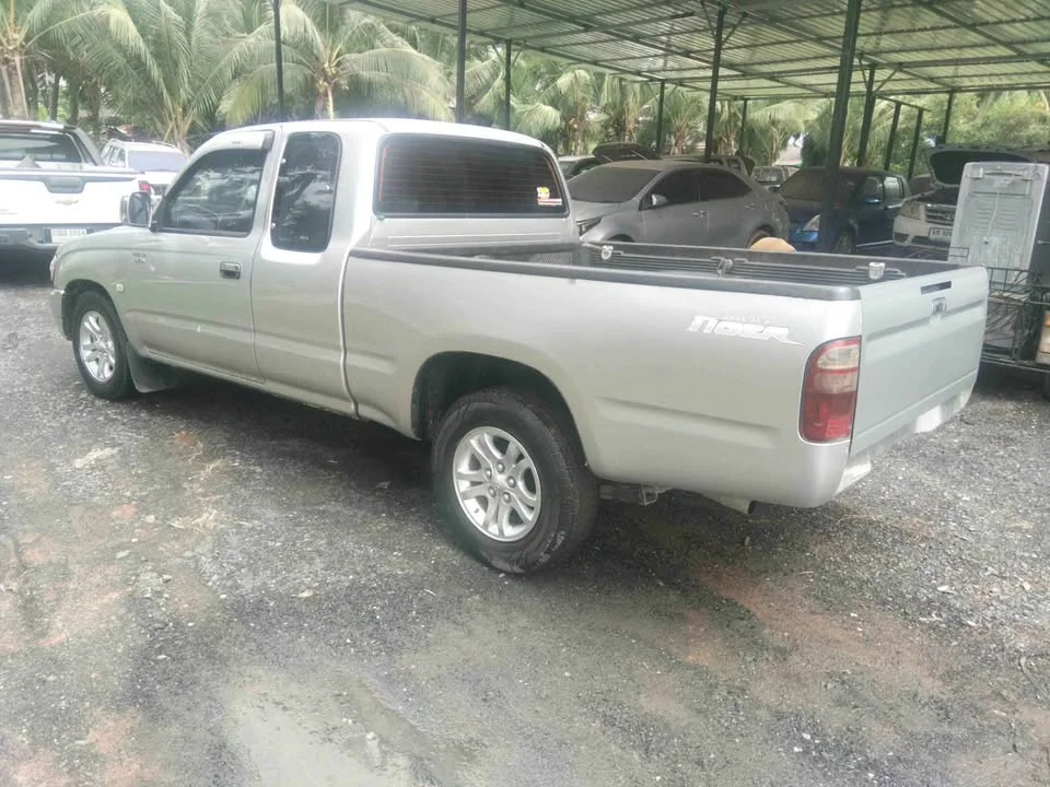 2004 Toyota Hilux Tiger VI 2
