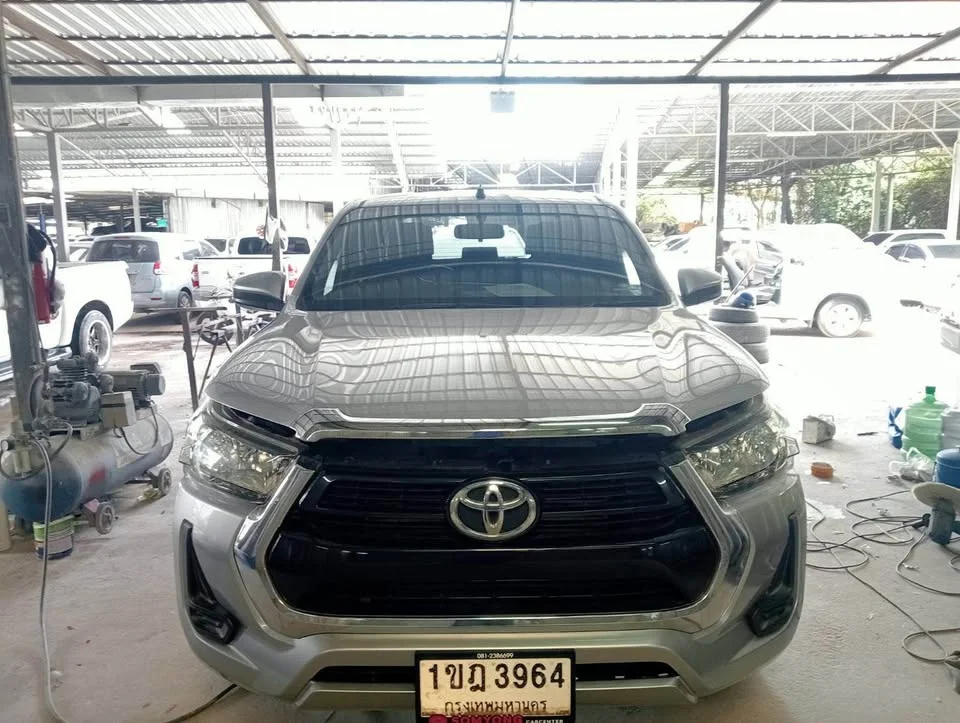 2019 Toyota Hilux VIII 3