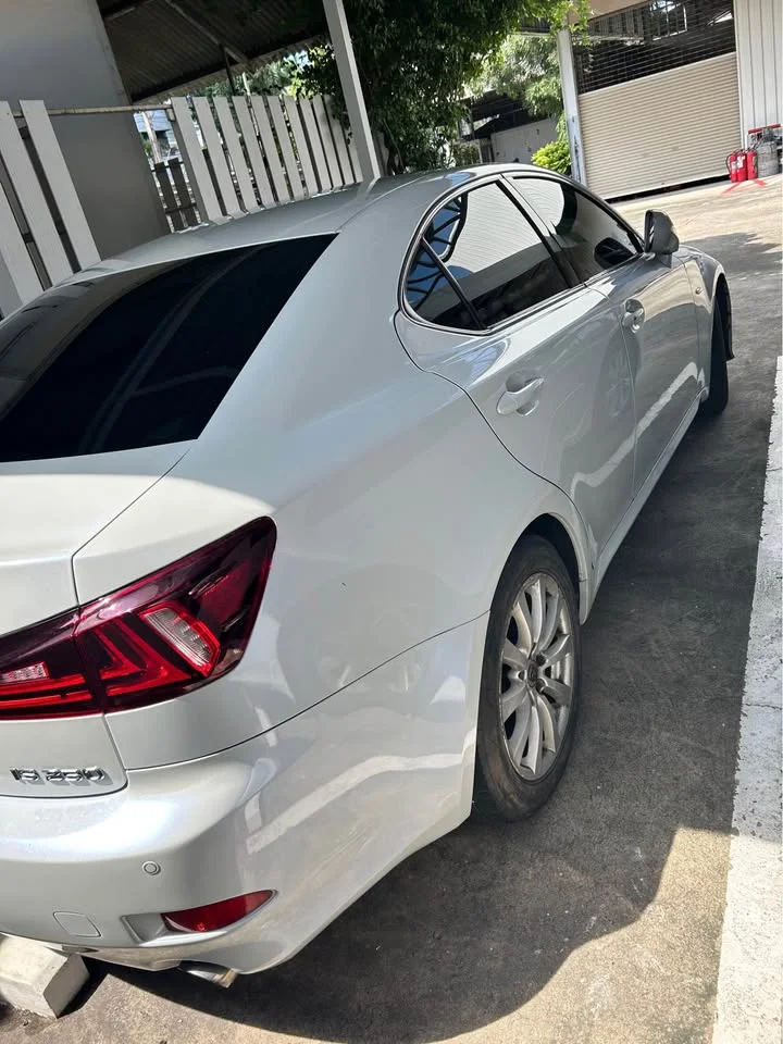 2007 Lexus IS II 3