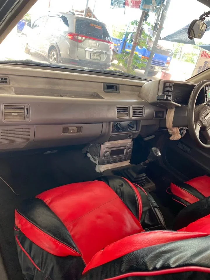 1994 Isuzu TFR III 2