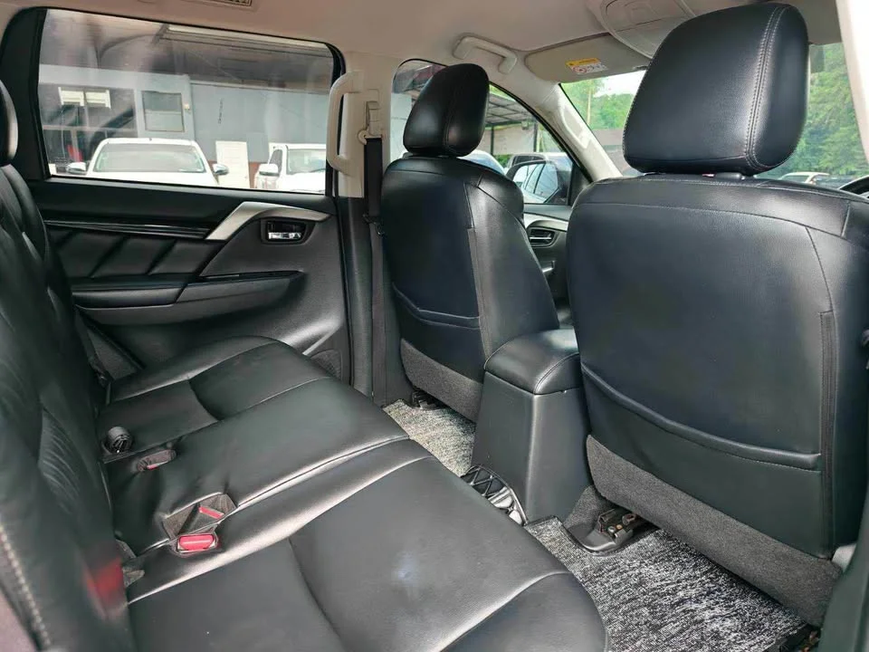 2016 Mitsubishi Pajero Sport III 2