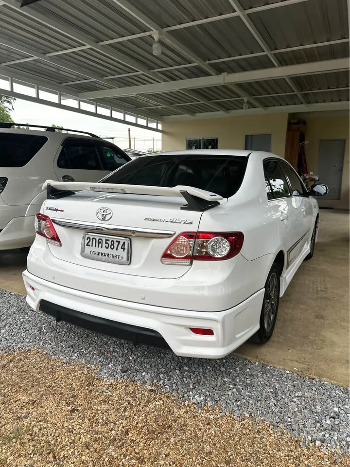 2013 Toyota Corolla Altis X (E140) 2