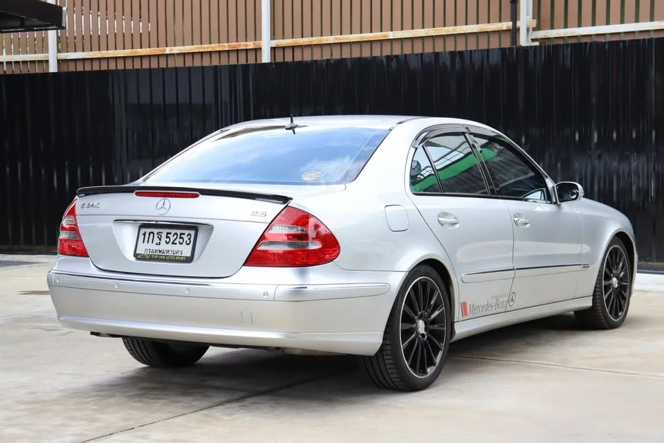 2006 Benz E-Class W211 3