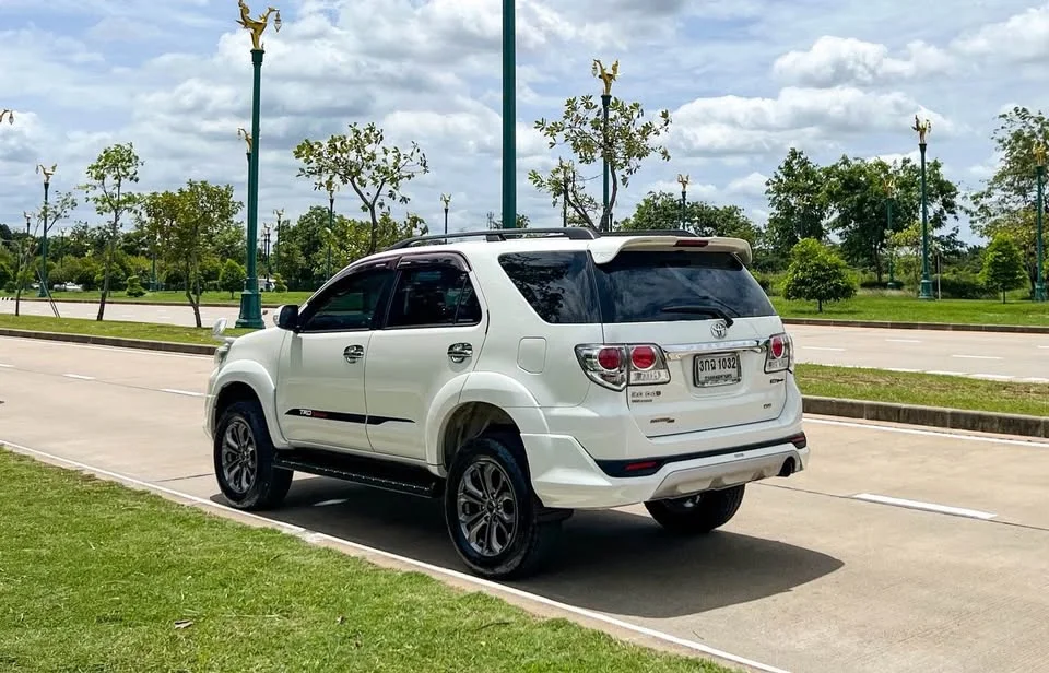 2013 Toyota Fortuner I 2
