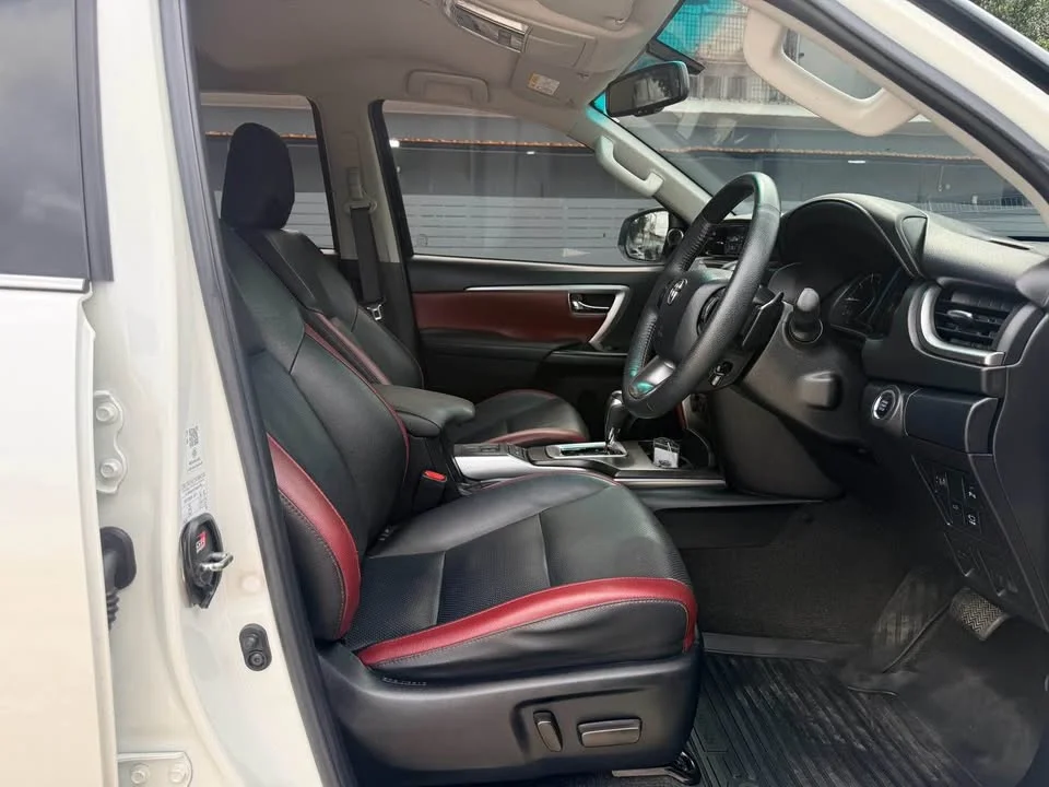 2022 Toyota Fortuner II 3