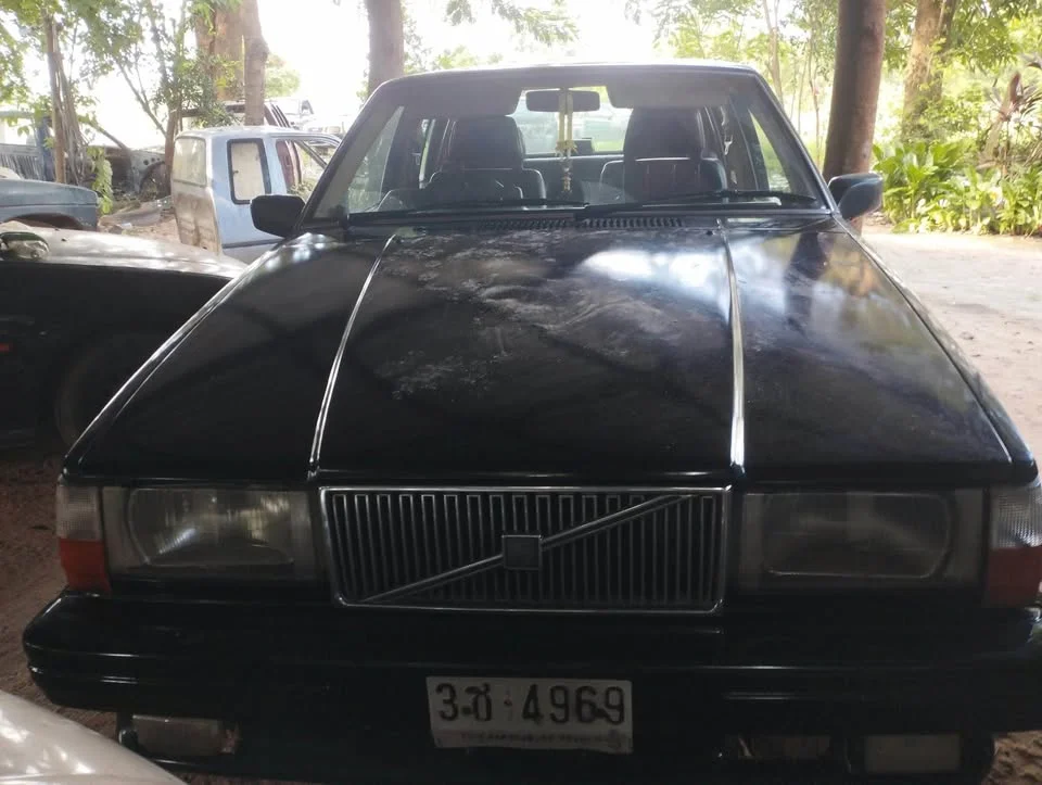 Volvo 700 Series 2